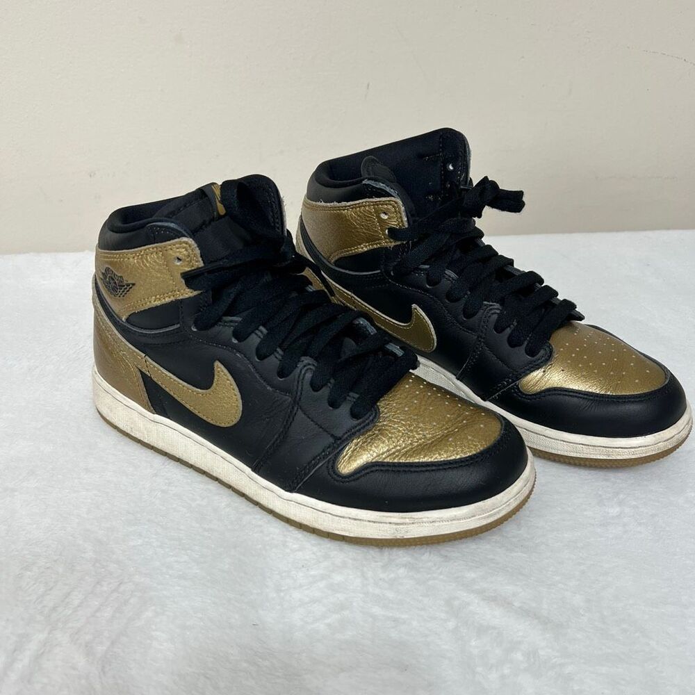 Nike Air Jordan 1 Retro High OG Black Metallic Gold 7Y Boys